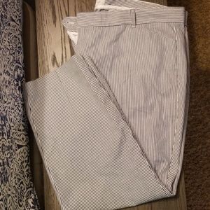 Gap Capris